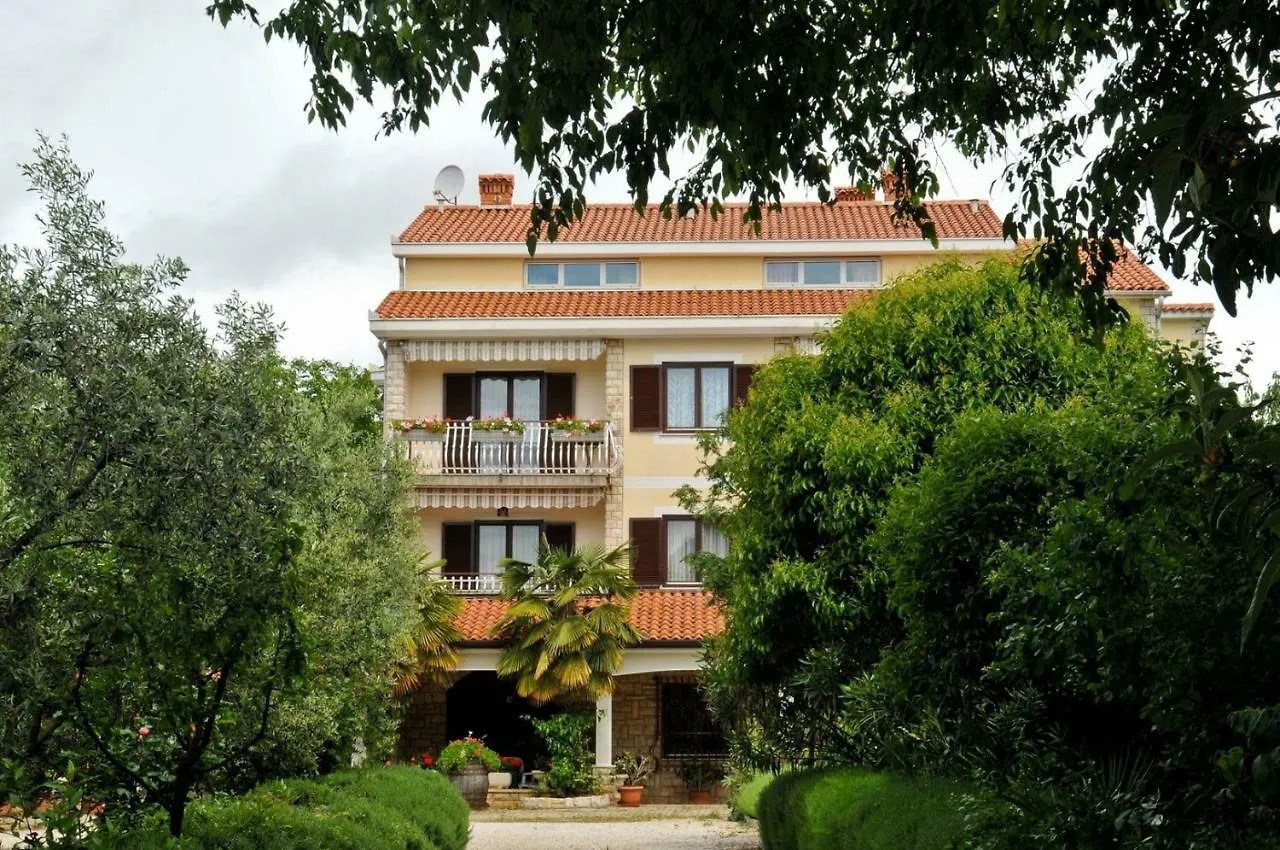 Hotel Haus Liliana Tar-Vabriga Gasthof