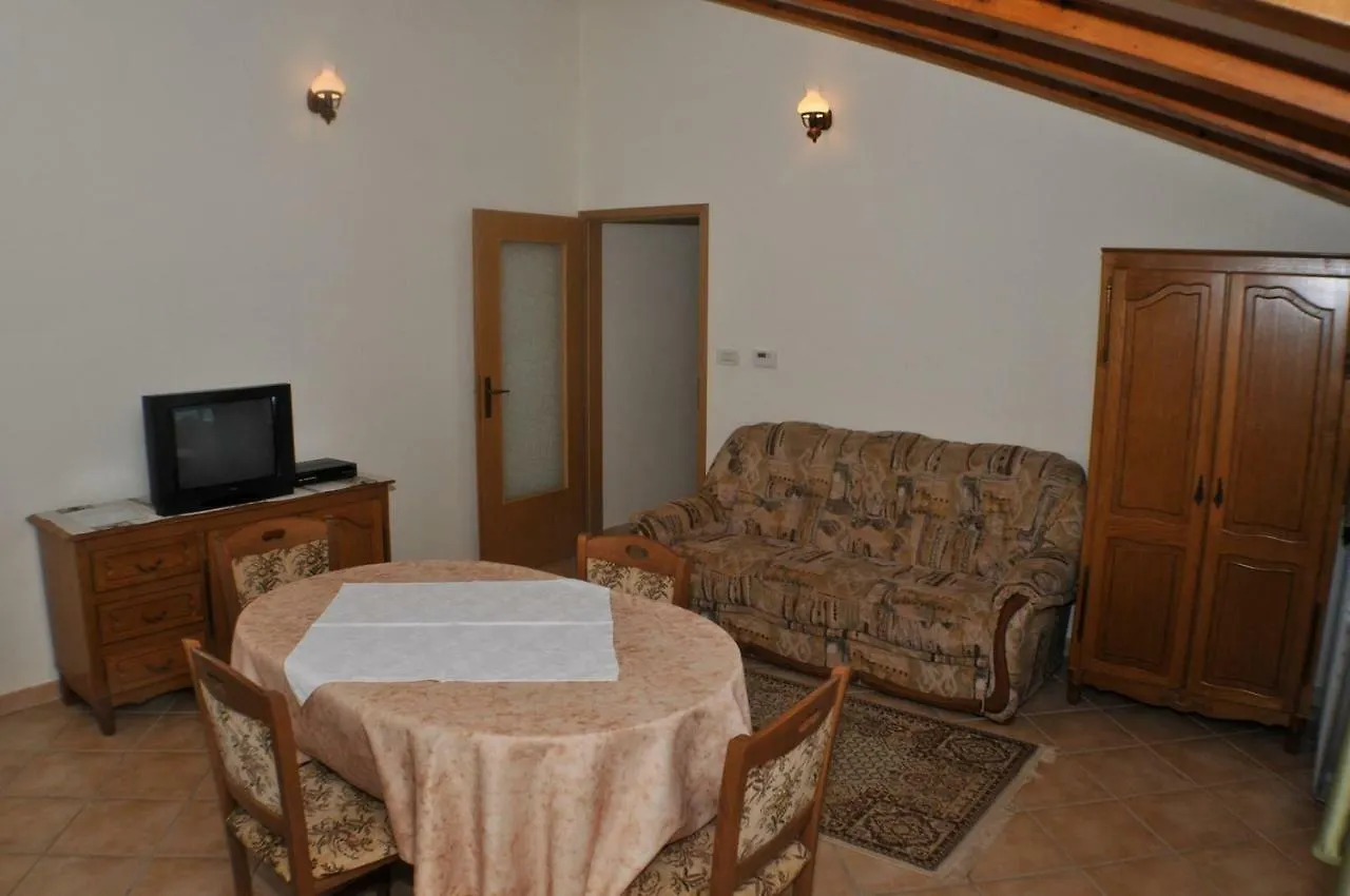 Hotel Haus Liliana Tar-Vabriga Gasthof