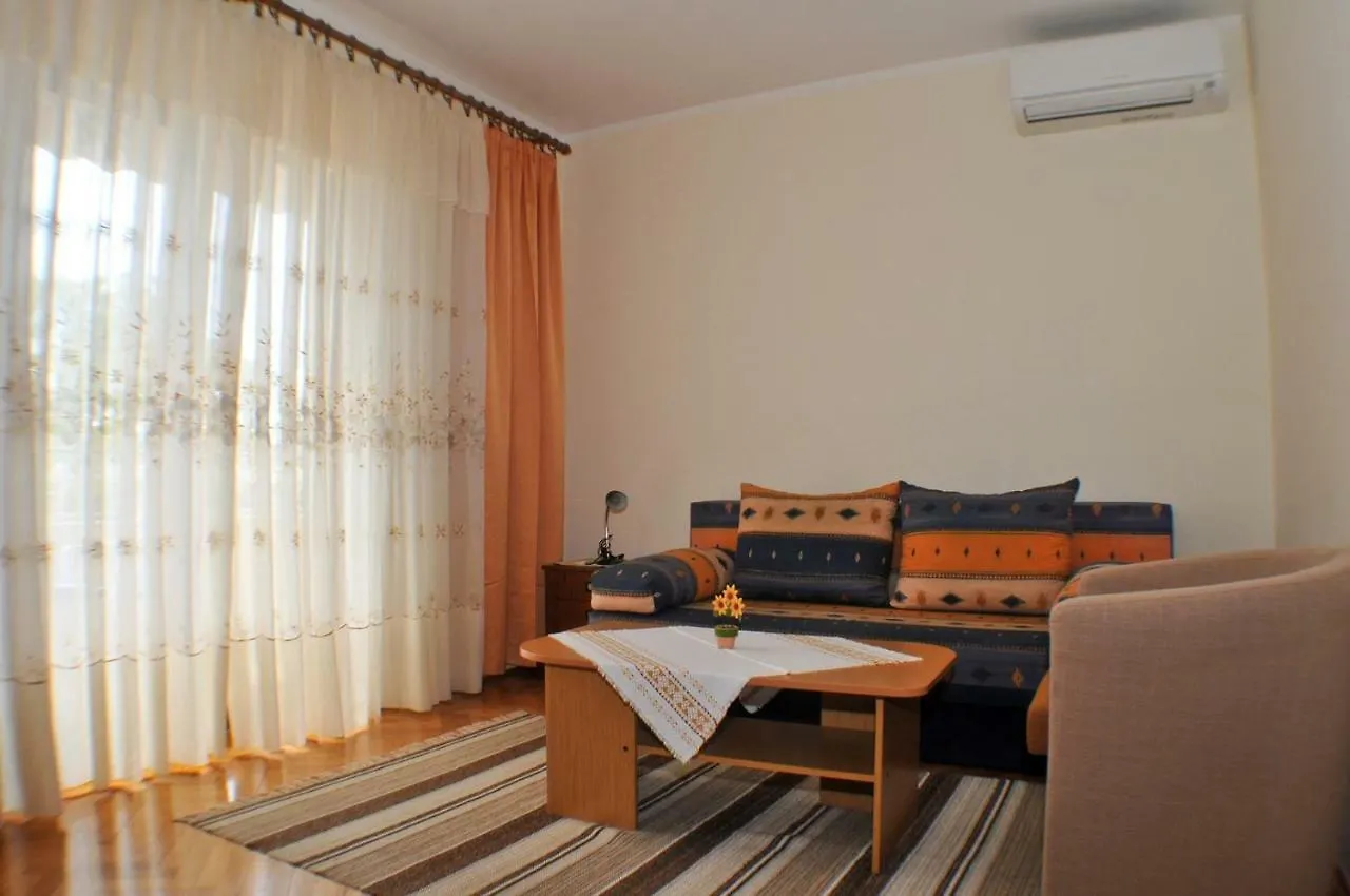 Hotel Haus Liliana Tar-Vabriga