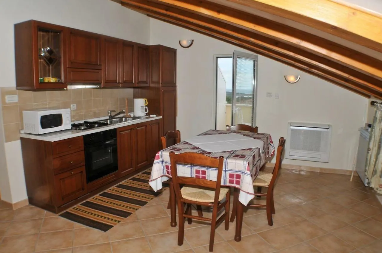 Gasthof Hotel Haus Liliana Tar-Vabriga