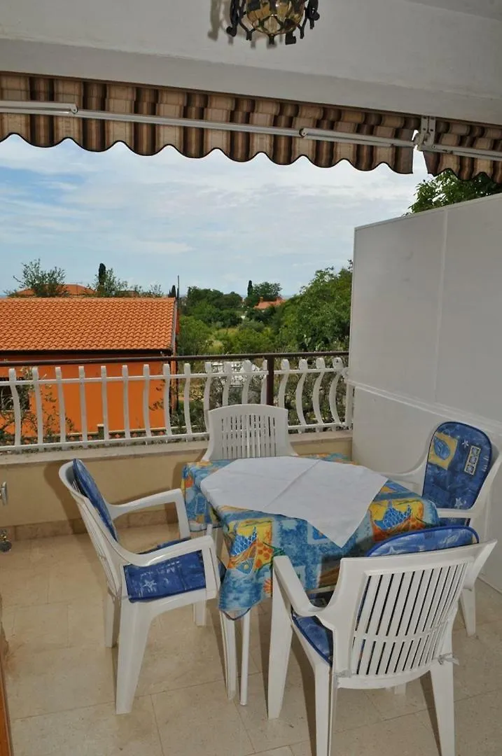 Hotel Haus Liliana Tar-Vabriga 3*,